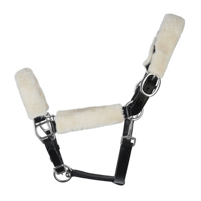 Luxury Real Leather Halter complete with detachable cream wool artificial sheepskin protection tabs. Helping to prevent chafing and irritation during travel with the sheepskin fibres also wicking moisture and providing a cushioning for ultimate comfort to your horse.  Luxury soft leather Head Collar. Chic HH Unique Leather Stamped Branding; finished with quality stainless steel hardware.  Ideal for sensitive ponies and horses